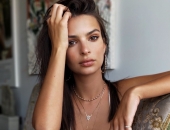 Emily Ratajkowski - Picture 81 - 1024x1024